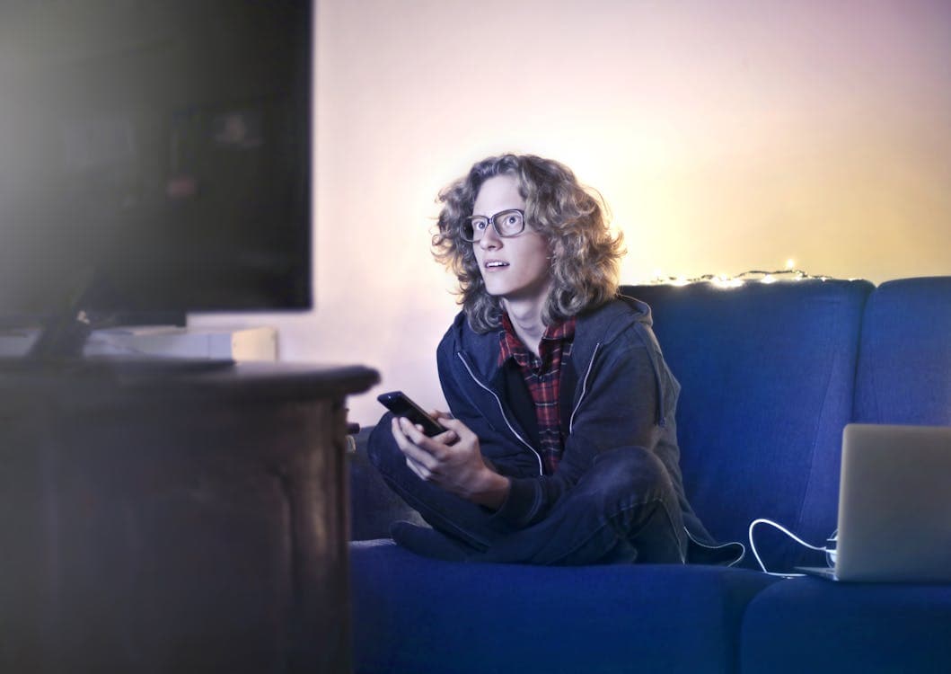 IPTV no iPhone 2026 — ver canais em direto num smartphone